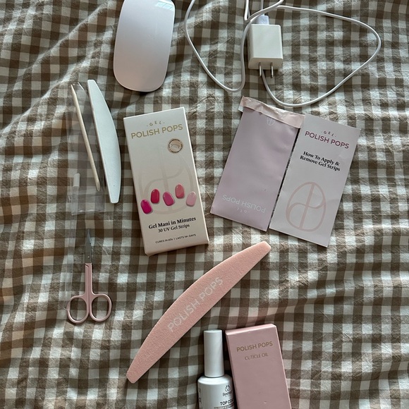 Polish pops gel nail strips kit with LED light - Picture 2 of 2